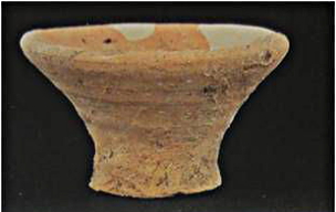 Figure 5 : conical cup with traces of beer - Chania (Creete)